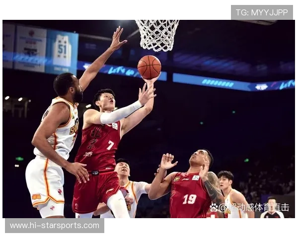 中国篮球联赛季后赛激战正酣各队争夺总冠军形势分析