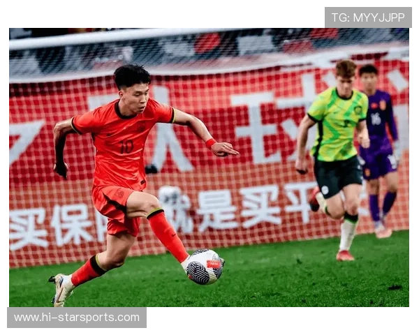 中国足球新星崭露头角 完美表现助力国家队赢得重要胜利